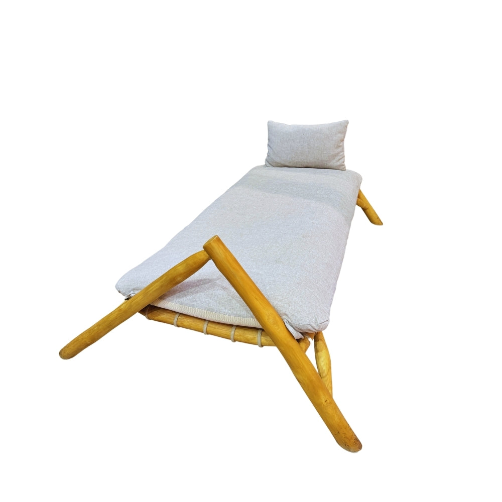 Chaise Madeira com Almofada