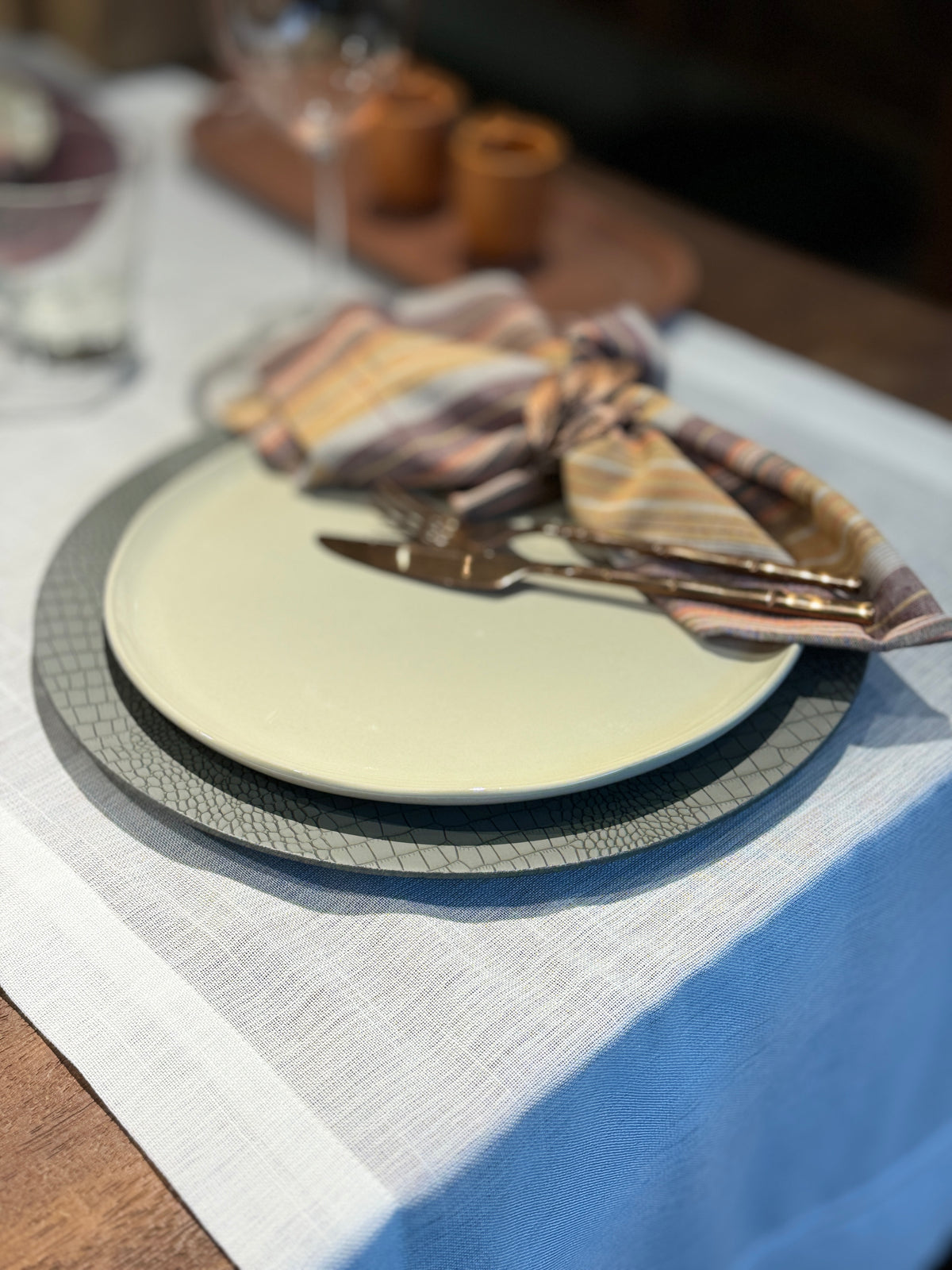 Sousplat Cinza PVC